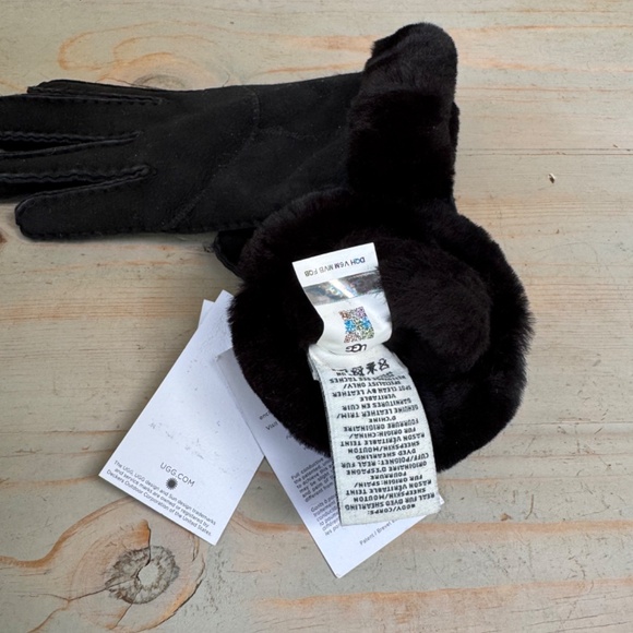 UGG SHEEPSKIN WHIPSTITCH TOUCHSCREEN GLOVES BLACK NEW - Picture 5 of 8